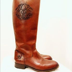 Rare ‘vintage’ embossed Frye boots zip size 8 NWOT